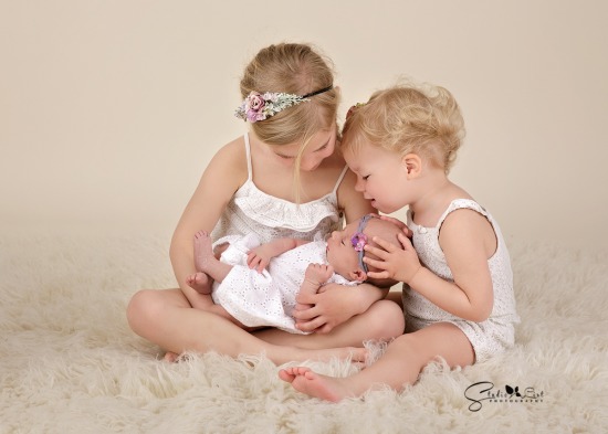 Schlafenden neugeborenen Babys ganz schlicht und natürlich fotografiert | Schweinfurt | Hassfurt | Bamberg | Gerolzhofen