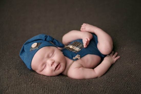 Baby Noah 14 Tage alt - Babyfotograf Schweinfurt - Bamberg - Hassfurt