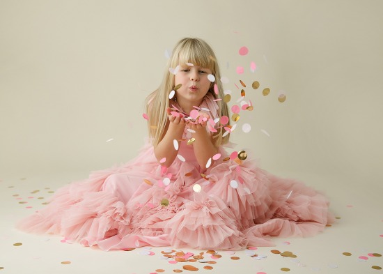 Mädchenfotos mit Konfetti - Das richtige für jedes Mädchen - Konfetti Fotoshooting