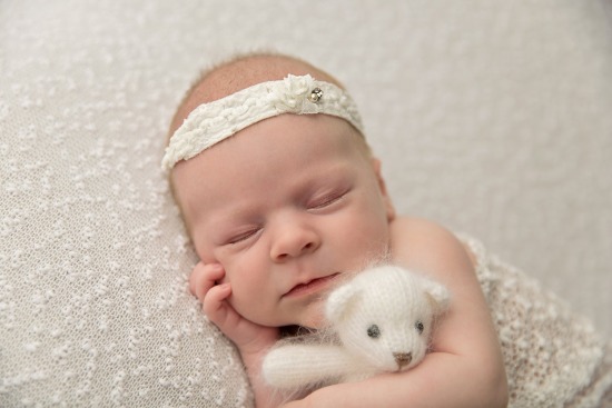 Lea - Neugeborenen Fotoshooting - Babyfotos Hassfurt - Schweinfurt - Bamberg - Würzburg
