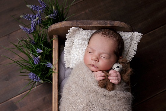 Tim und seine erste Babygalerie - Tim, 11 Tage alt bei mir im Fotostudio - Babyfotografin Schweinfurt - Bamberg - Coburg - Erlangen - Würzburg