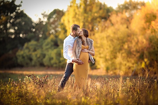 Herbstfarben bei Schwangerschaftsfotoshooting - die schönste Zeit für euere Fotos