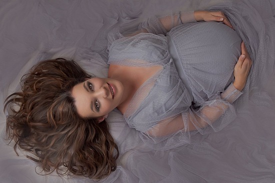 Ein bisschen glamouröses Schwangerschaftsshooting bei mir  im Studio in Haßfurt
