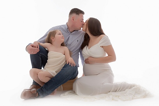 Schwagersachftsfotoshooting mit ganzer Familie im Studio....
