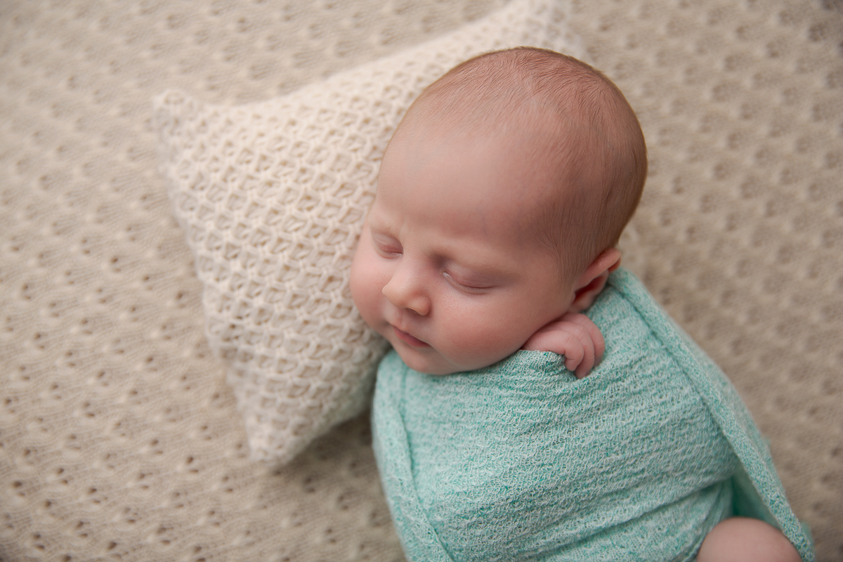 Neugeborenen-Fotoshooting-Schweinfurt-studio-list-11.jpg
